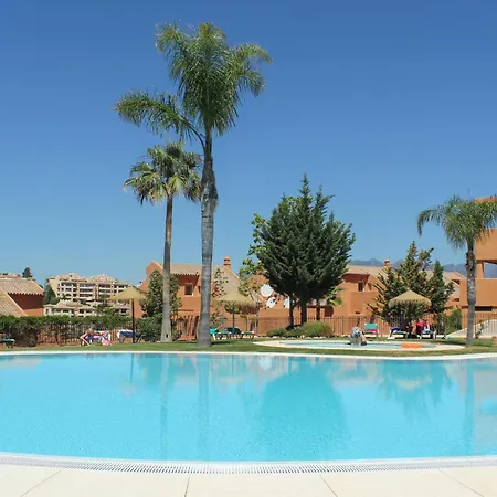 Awesome In Elviria With Wifi Apartment