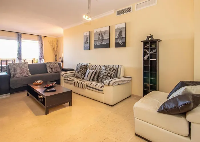 Awesome In Elviria With Wifi Apartment Marbella